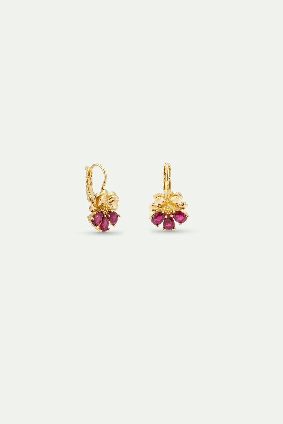 Boucles d'oreilles dormeuses dorées cosmos et pierres rouges