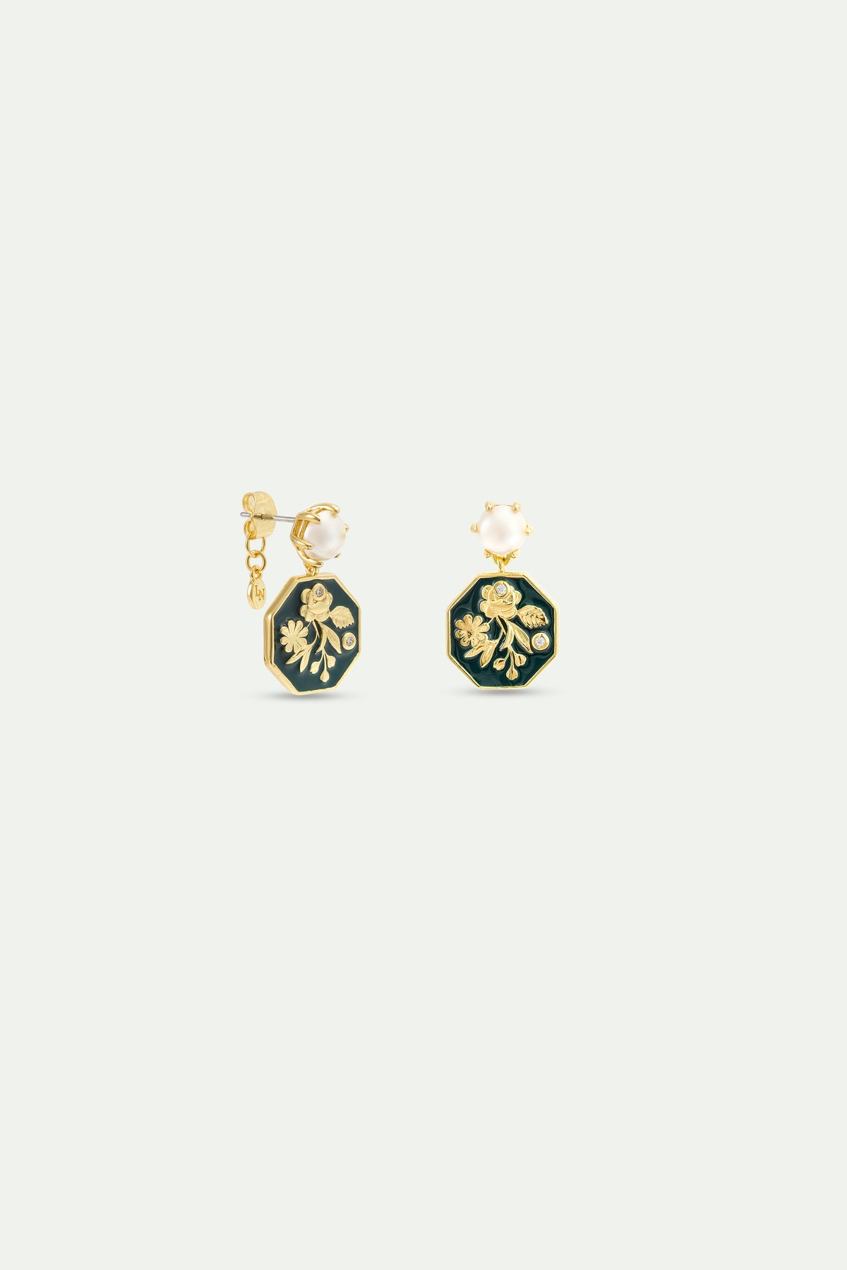 Boucles d'oreilles médaillon noir et doré pivoine et perle de culture