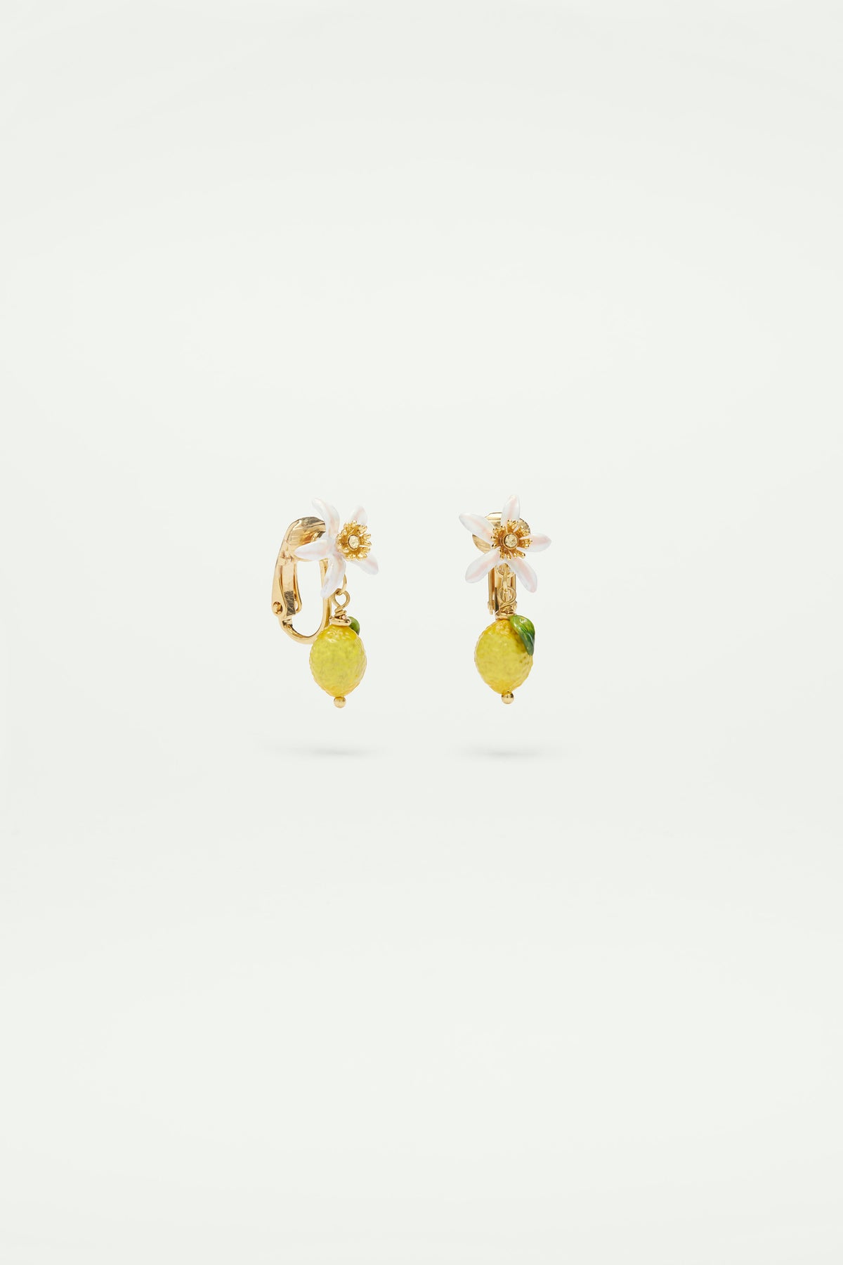 Boucles d'oreilles citron et fleur blanche