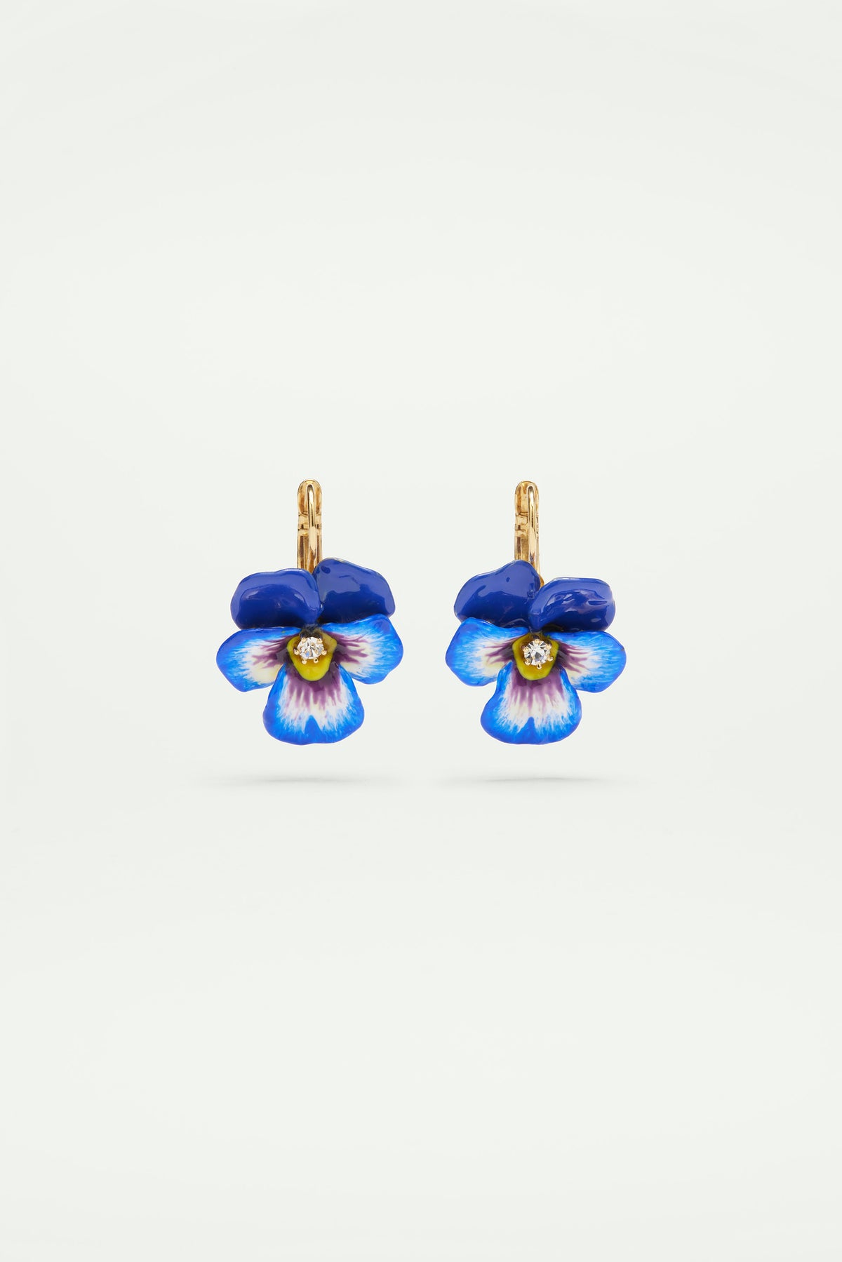 Boucles d'oreilles dormeuses pensée bleu et cristal