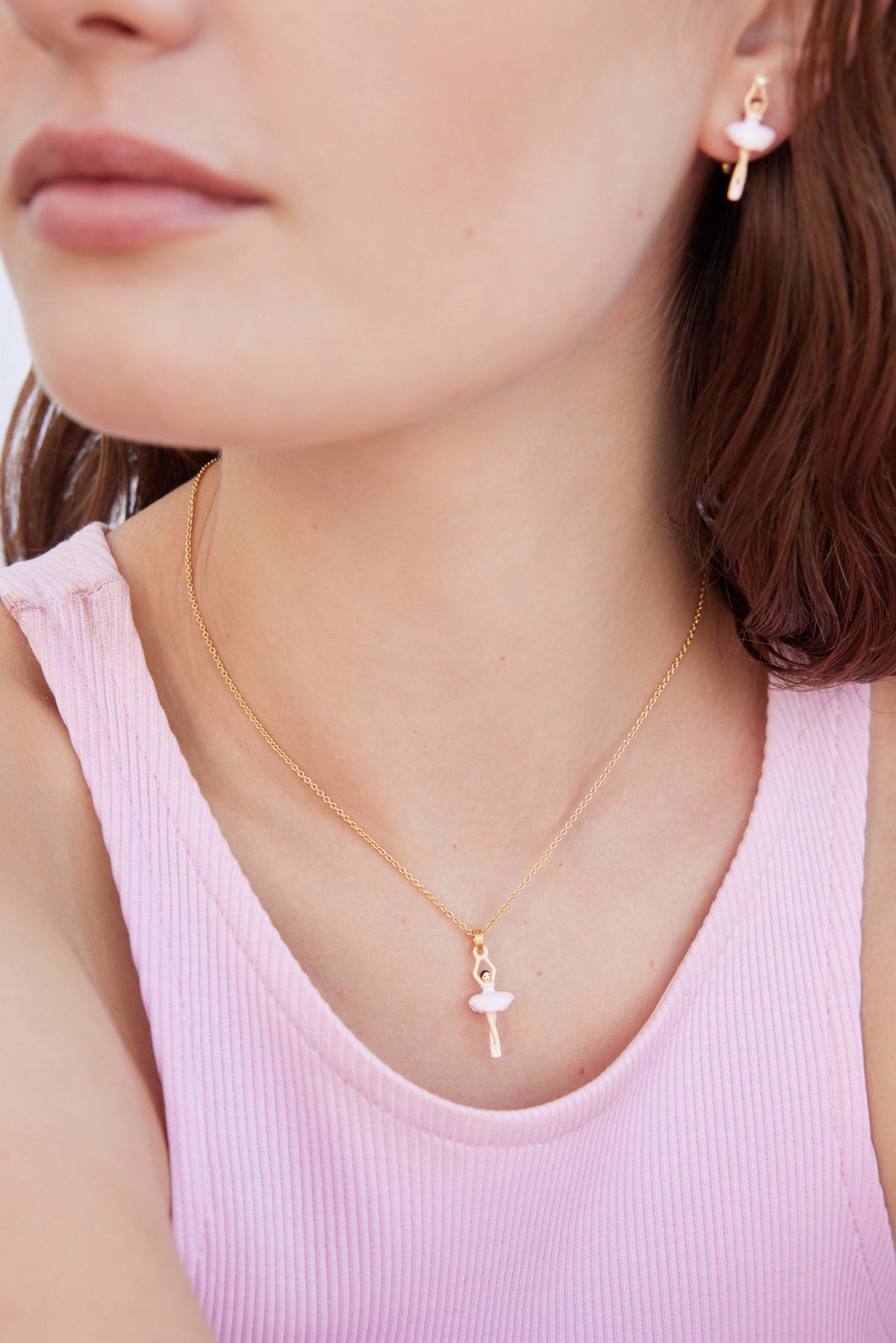 Collier pendentif Ballerine rose et cristal
