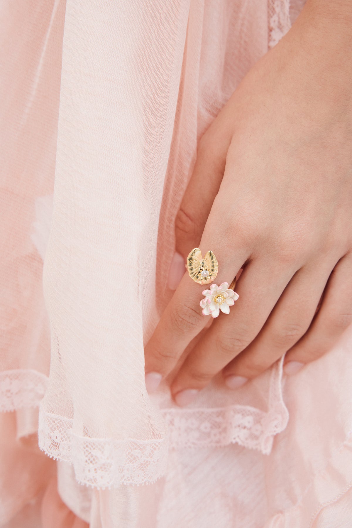 Bague ajustable nymphéa rose et lotus doré