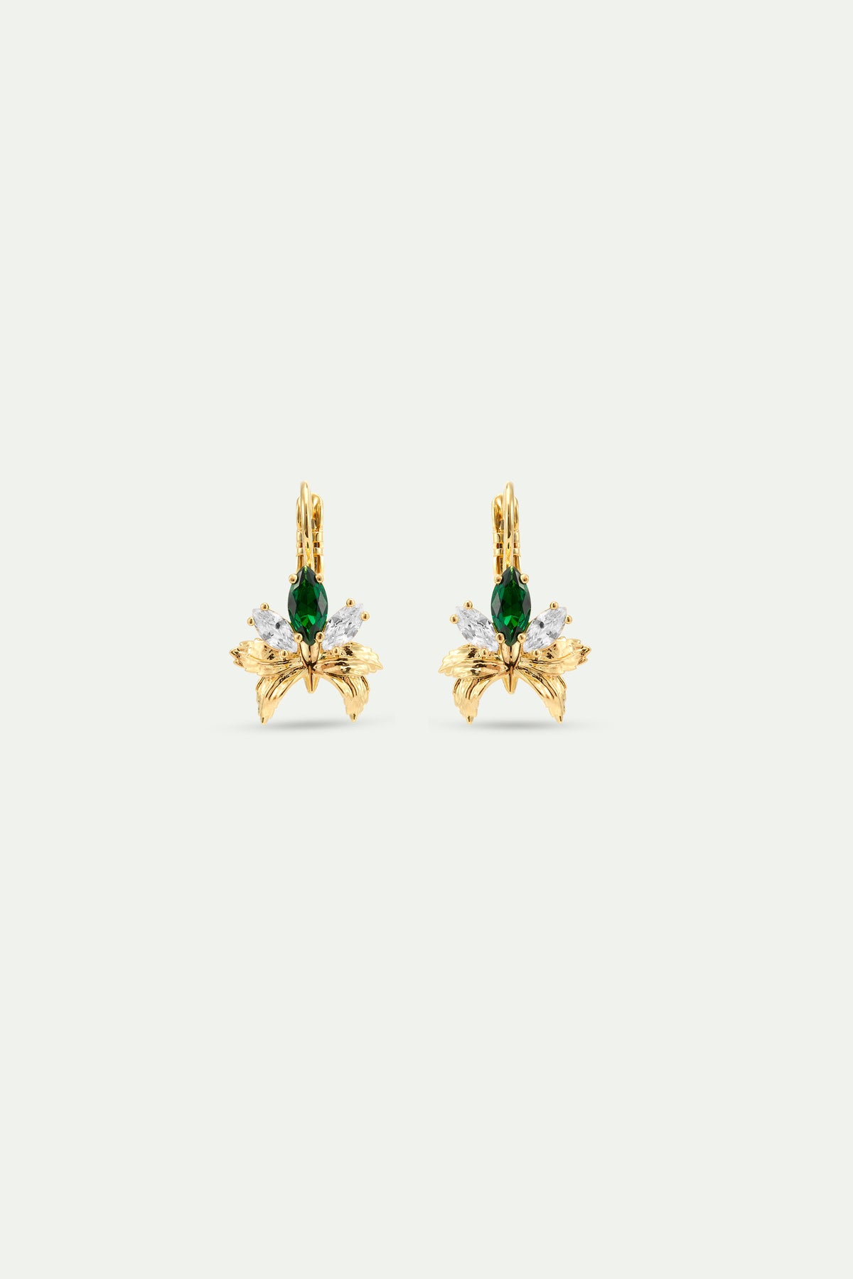 Boucles d'oreilles dormeuses dorées orchidée et pierres blanches et verte