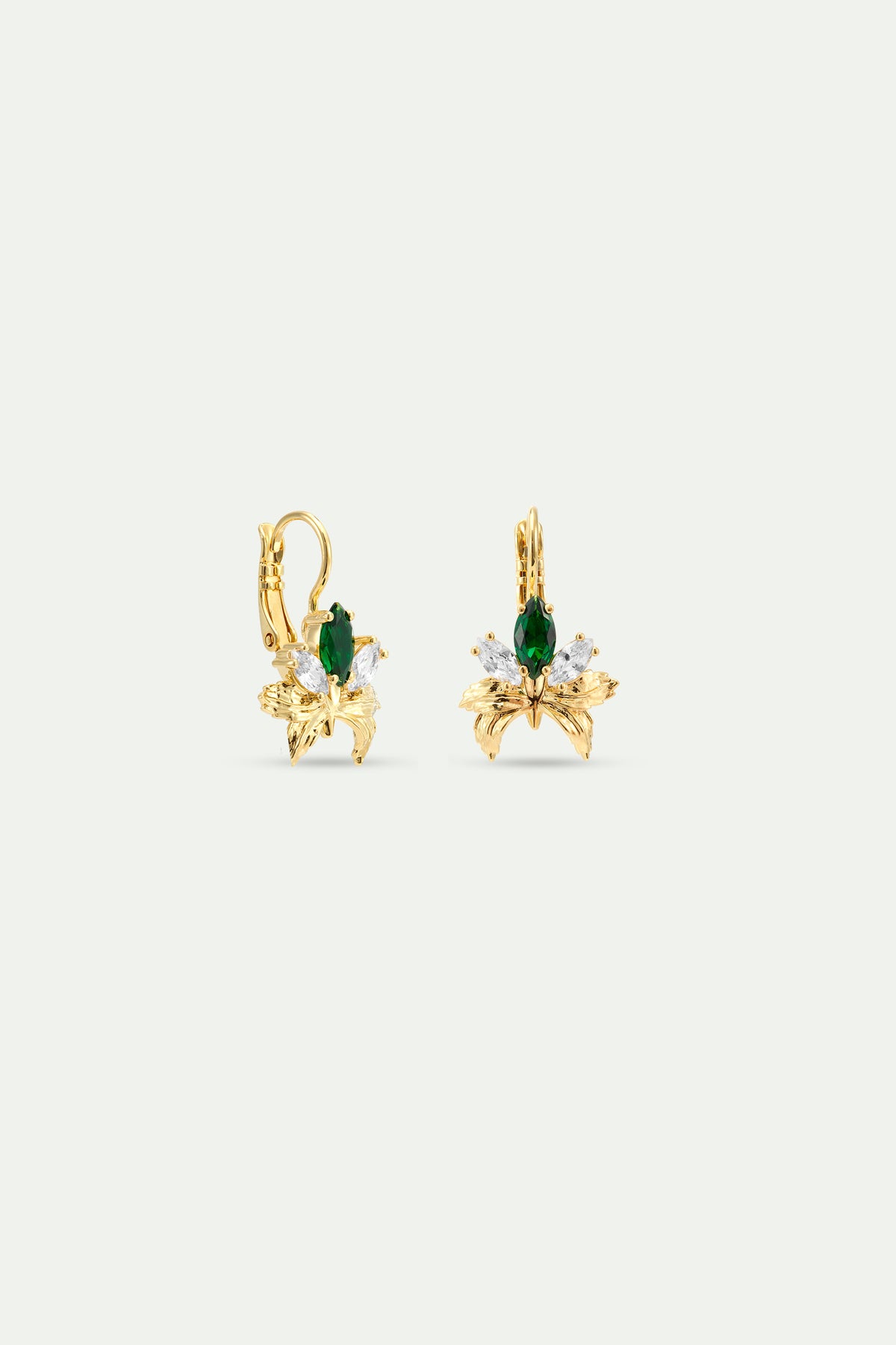 Boucles d'oreilles dormeuses dorées orchidée et pierres blanches et verte