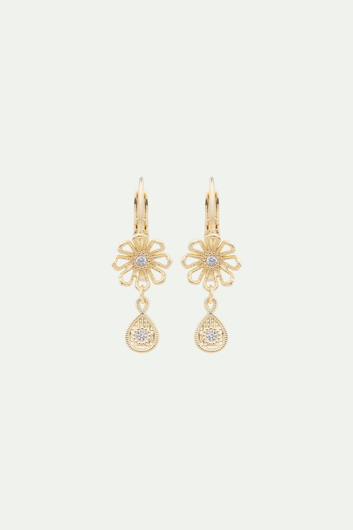 Boucles d'oreilles fleur fil d'or
