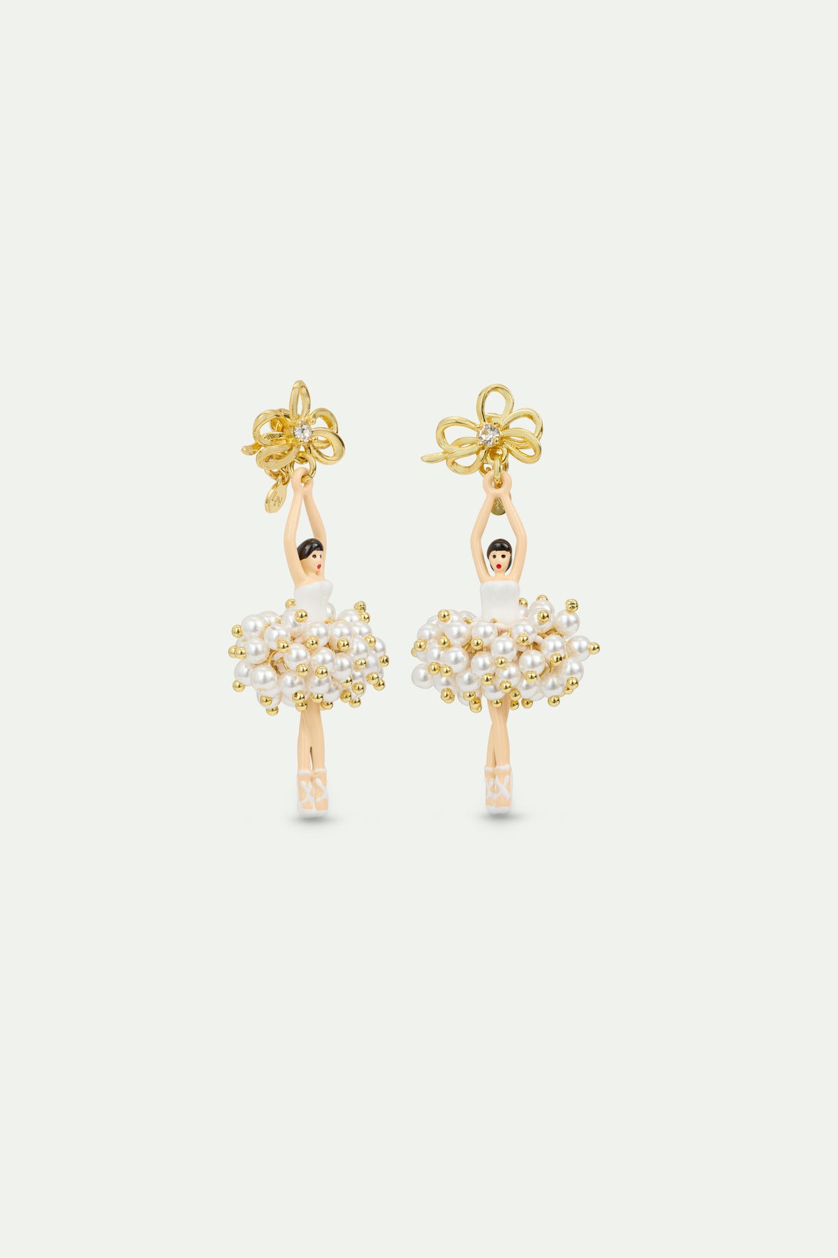 Boucles d'oreilles Ballerine perles blanches et nœud doré