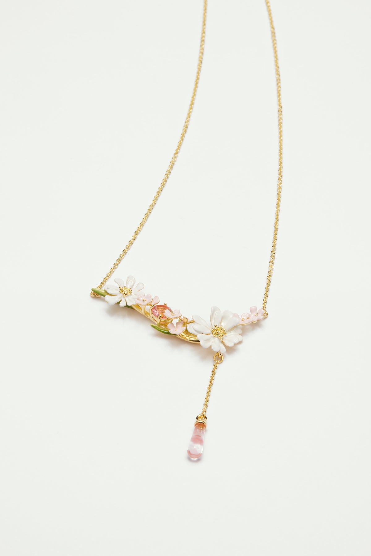 Collier plastron bouquet de fleurs et perle rose