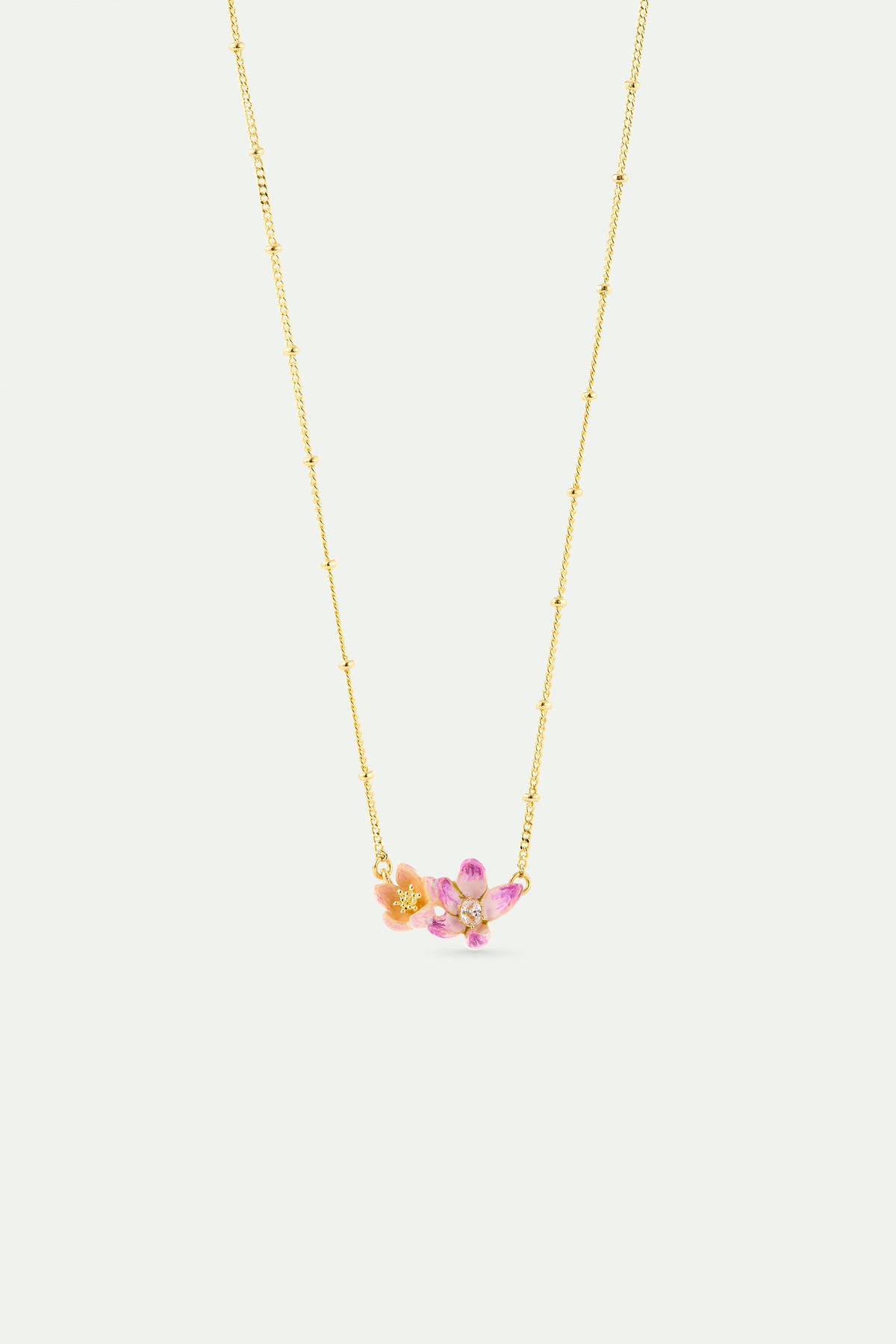 Collier plastron hellébores rose et violette et cristaux