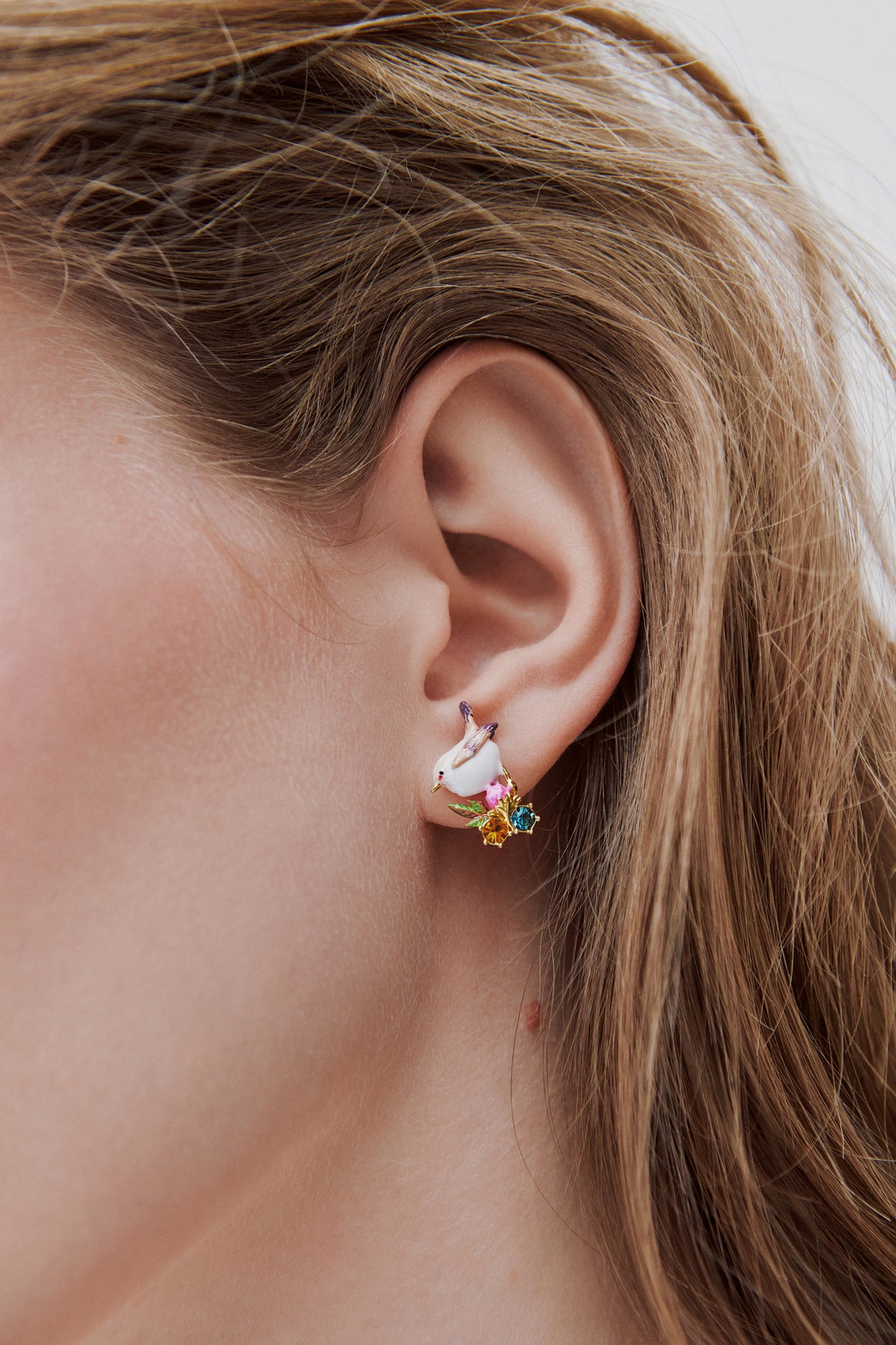 Snow bunting post earrings with rosebud and crystals