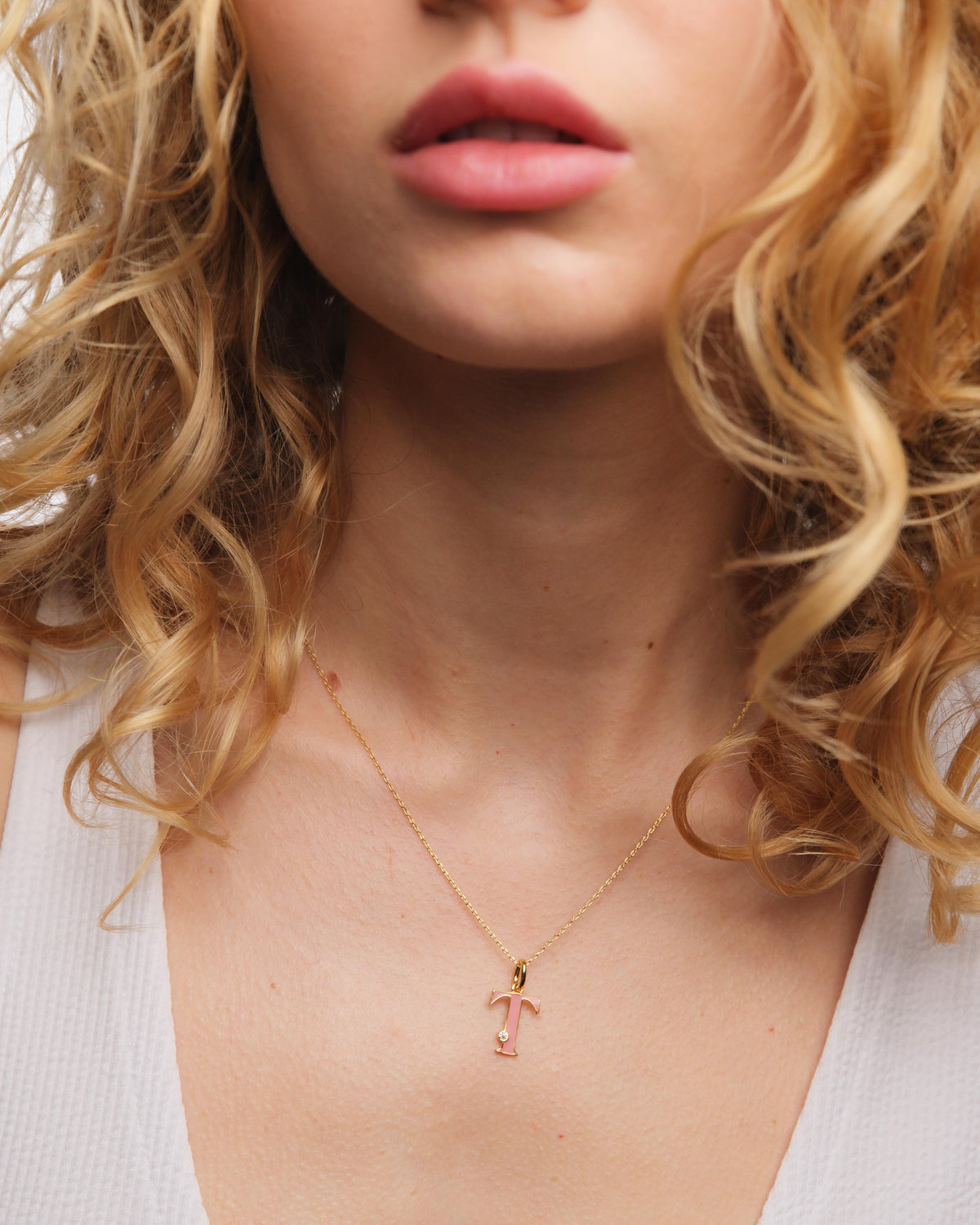 Letter T pendant necklace