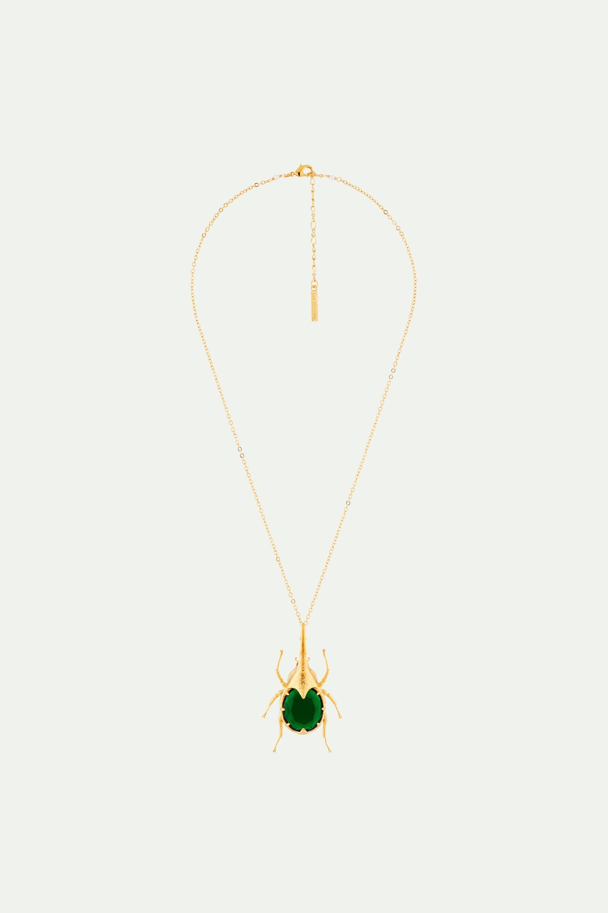 Collier pendentif scarabée