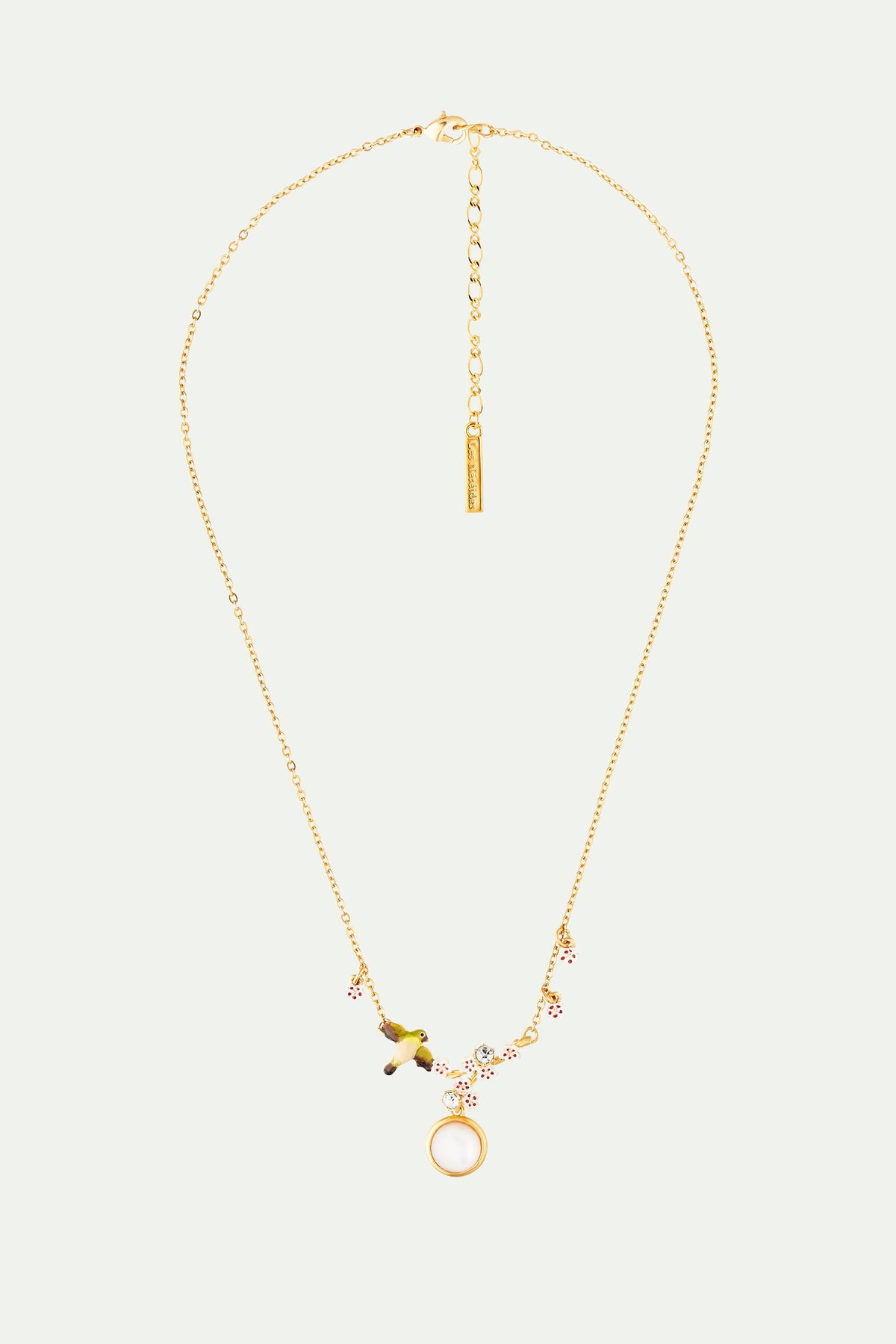 Collier plastron cabochon de nacre, oiseau, fleur de cerisier et cristaux