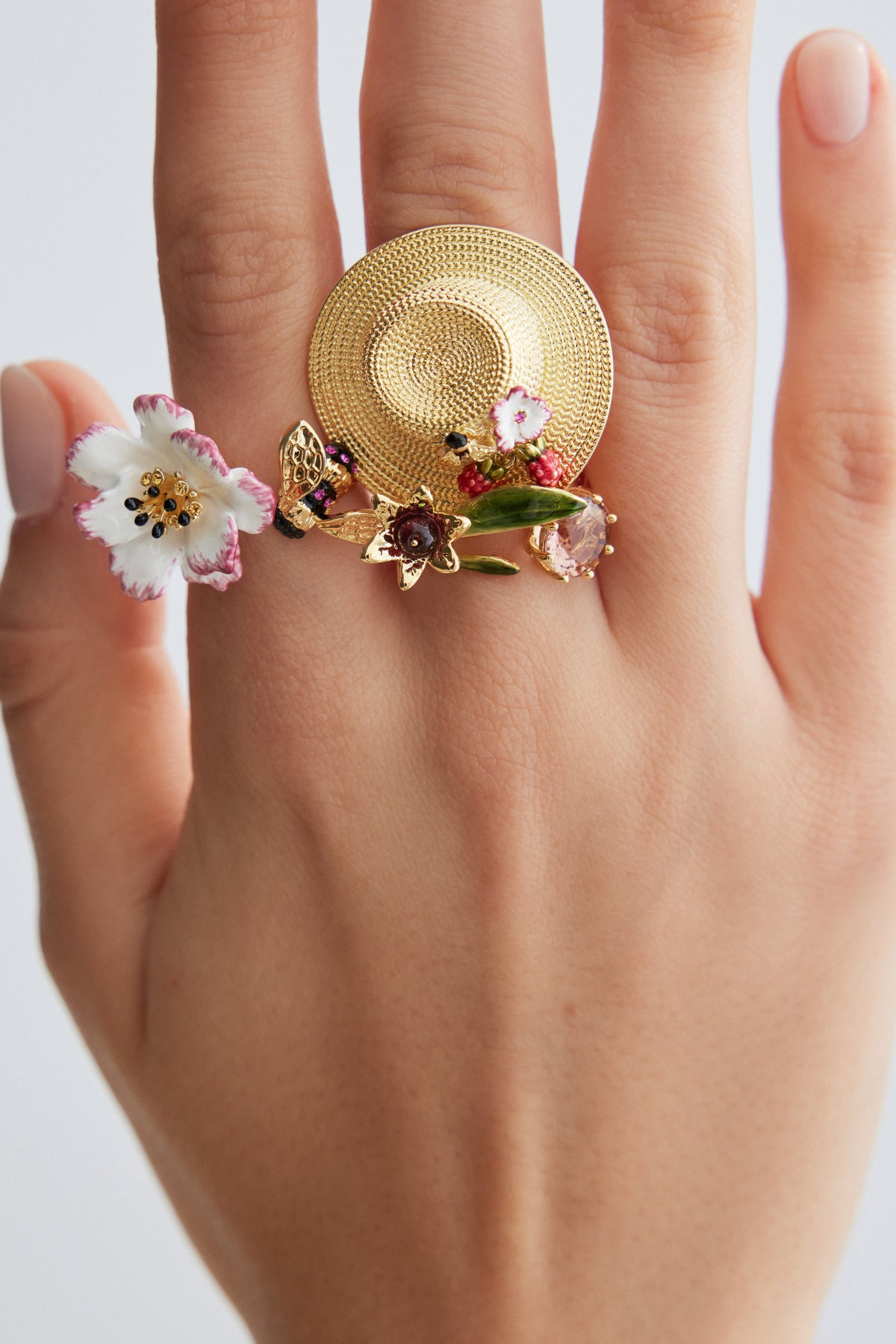Bague ajustable cosmos blanche et rose et abeille dorée