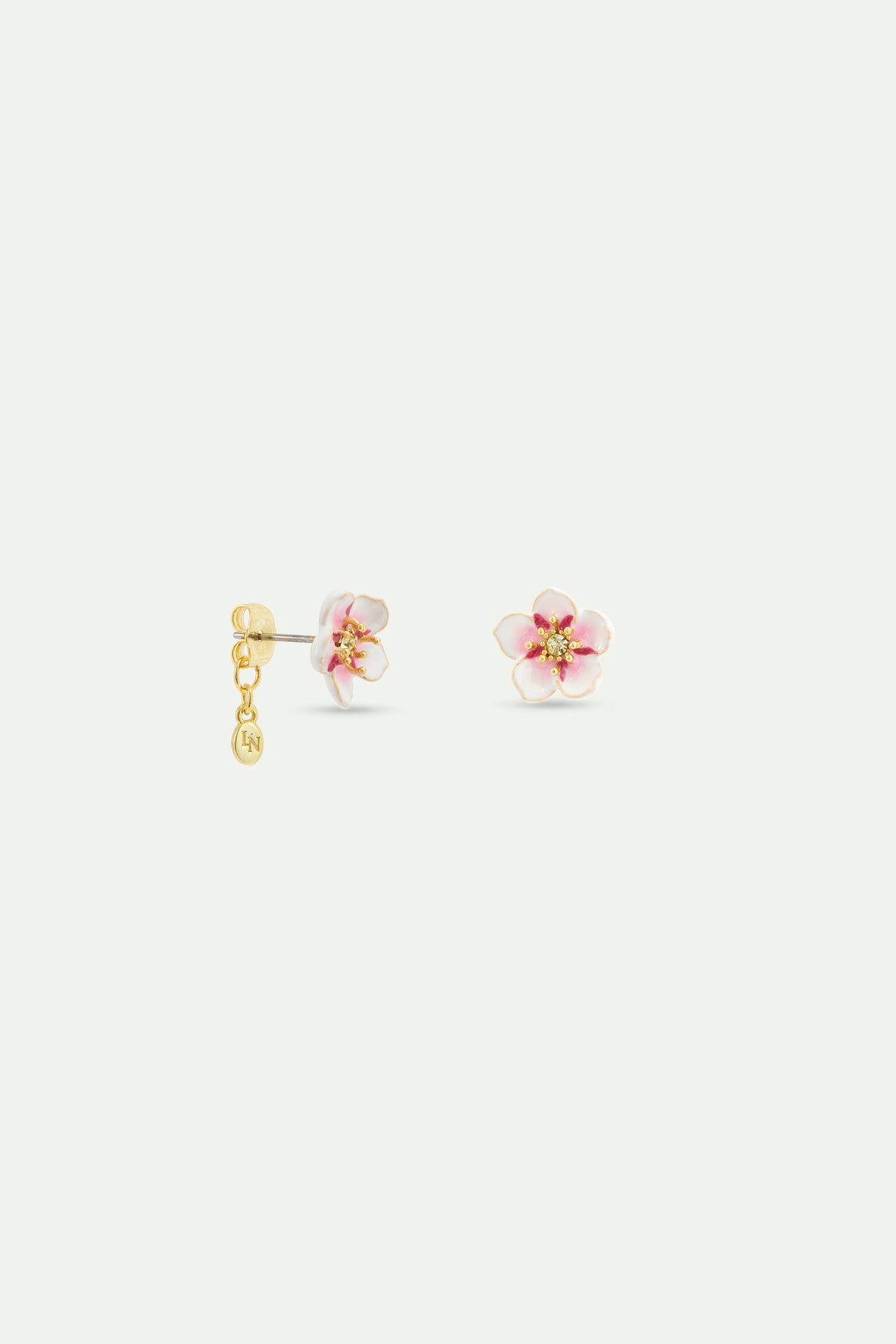 Boucles d'oreilles tiges mini fleurs blanches de cerisier