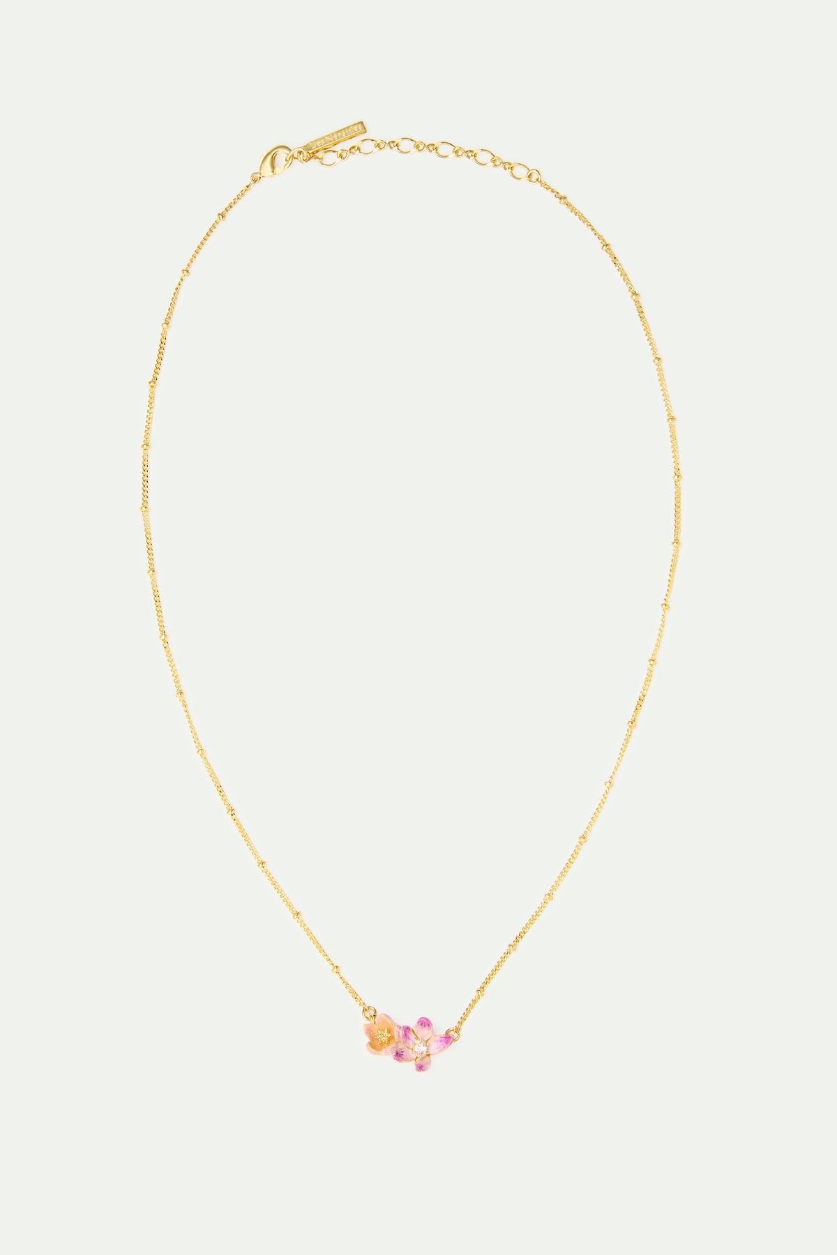 Collier plastron hellébores rose et violette et cristaux