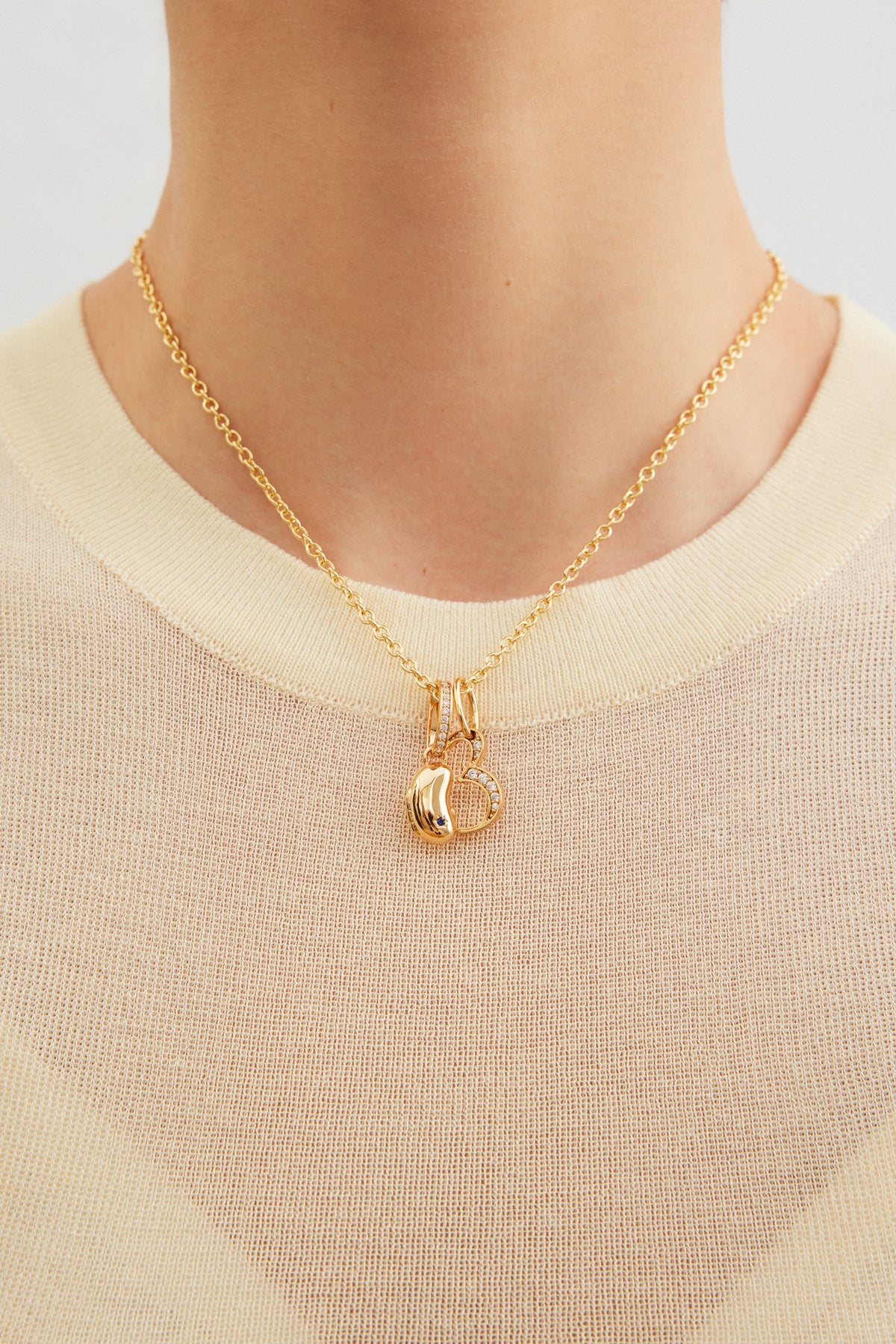 Pendentif chiffre 3, Créativité et Générosité